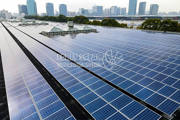 Governo Chinês Reduz Reembolsos de Impostos para Indústria Fotovoltaica
